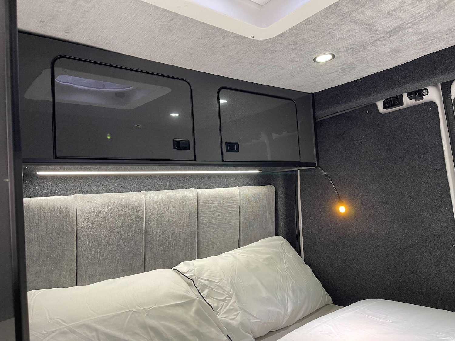 Used Volkswagen Campervan for sale - 78047472: Photo 26