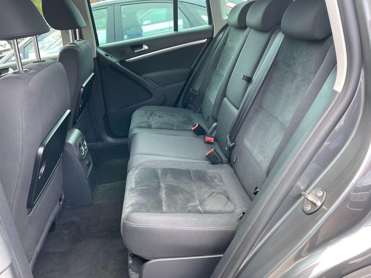 Used Volkswagen Tiguan for sale - 77490015: Photo 19