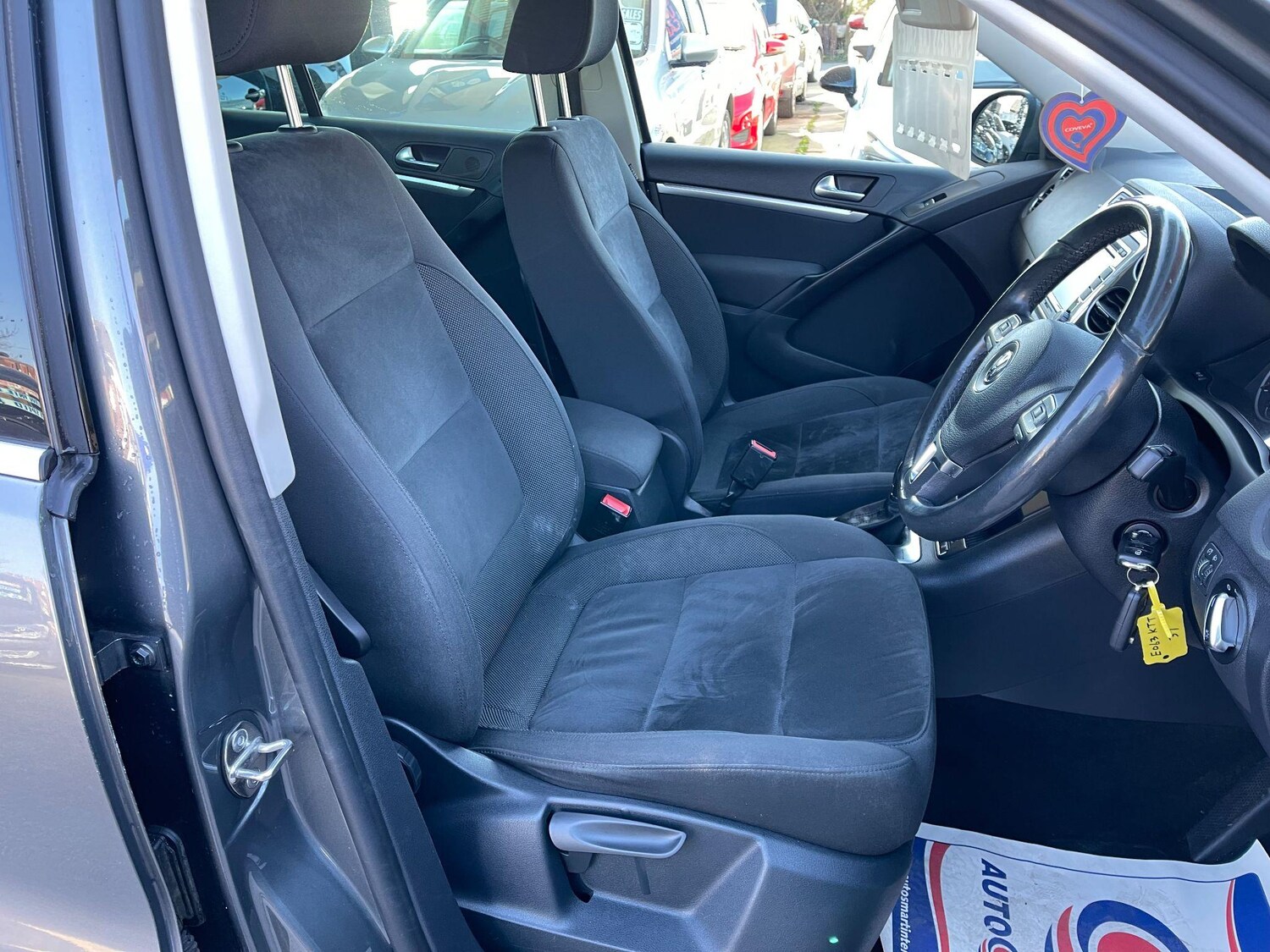 Used Volkswagen Tiguan for sale - 77490015: Photo 28