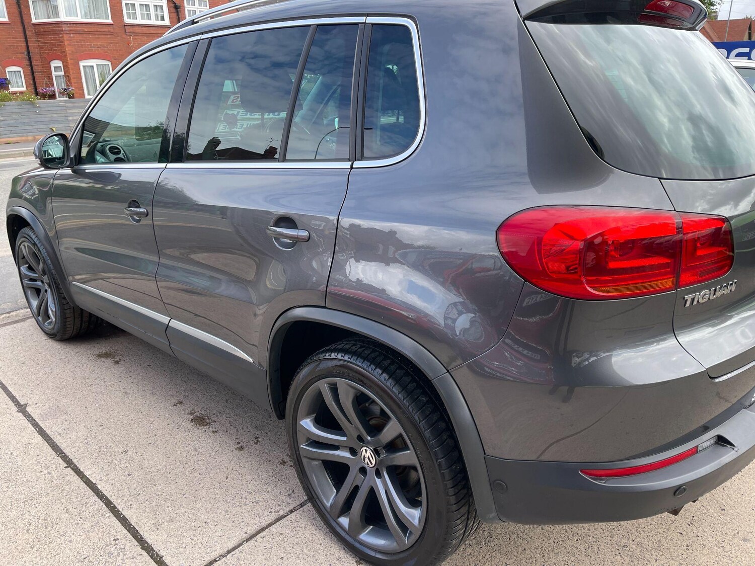 Used Volkswagen Tiguan for sale - 77490015: Photo 33