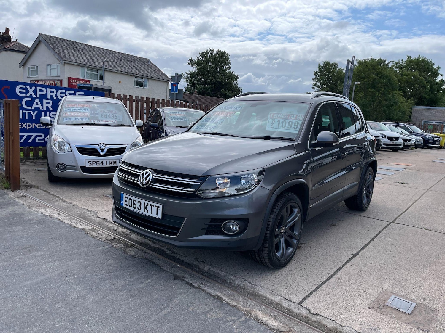 Used Volkswagen Tiguan for sale - 77490015: Photo 5