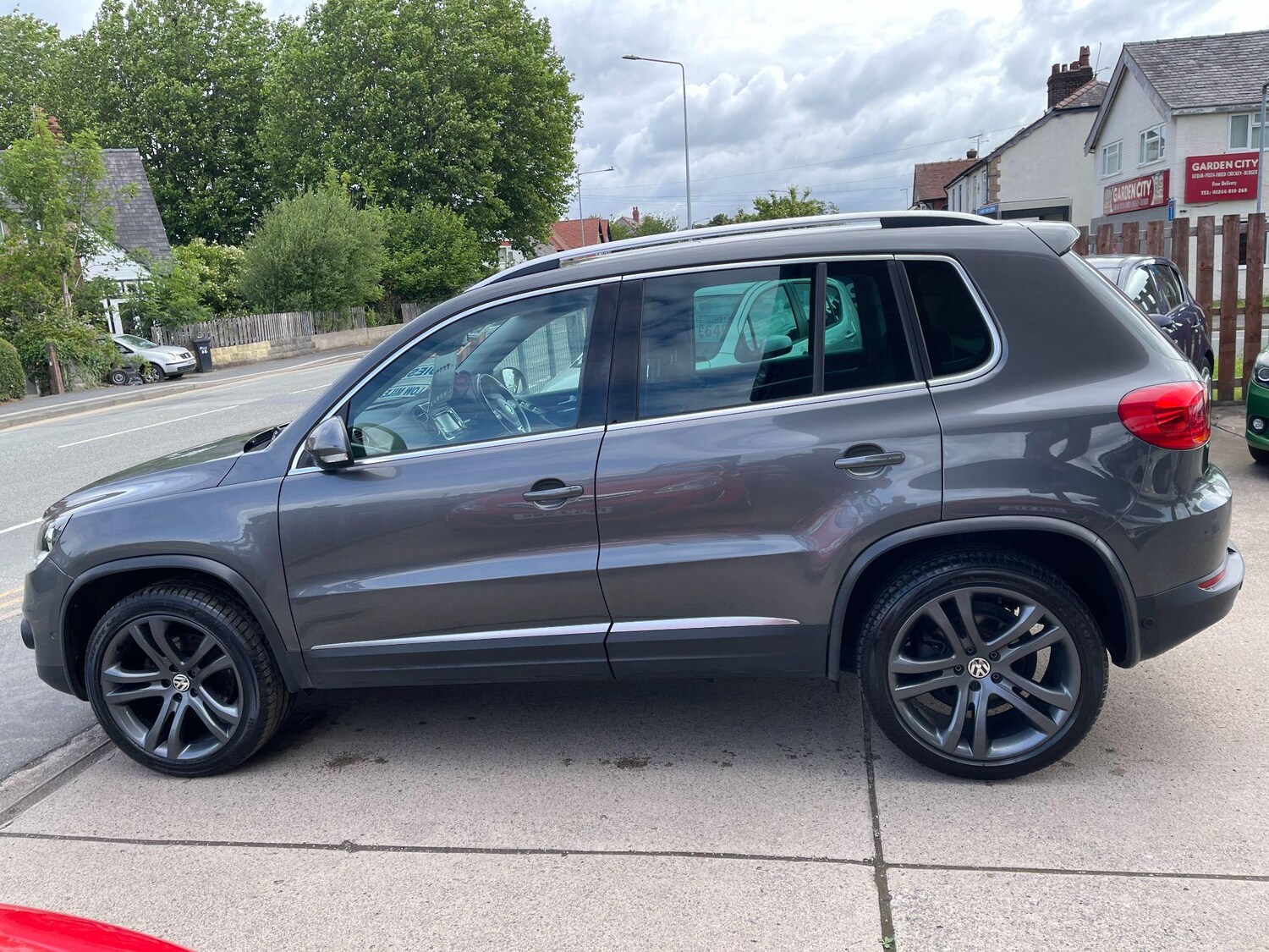 Used Volkswagen Tiguan for sale - 77490015: Photo 7