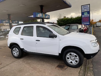Used Dacia Duster 2013 for sale - 77490013: Photo