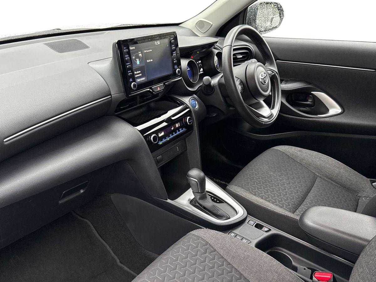 Used Toyota Yaris Cross 2023 for sale - 77877442: Photo 14