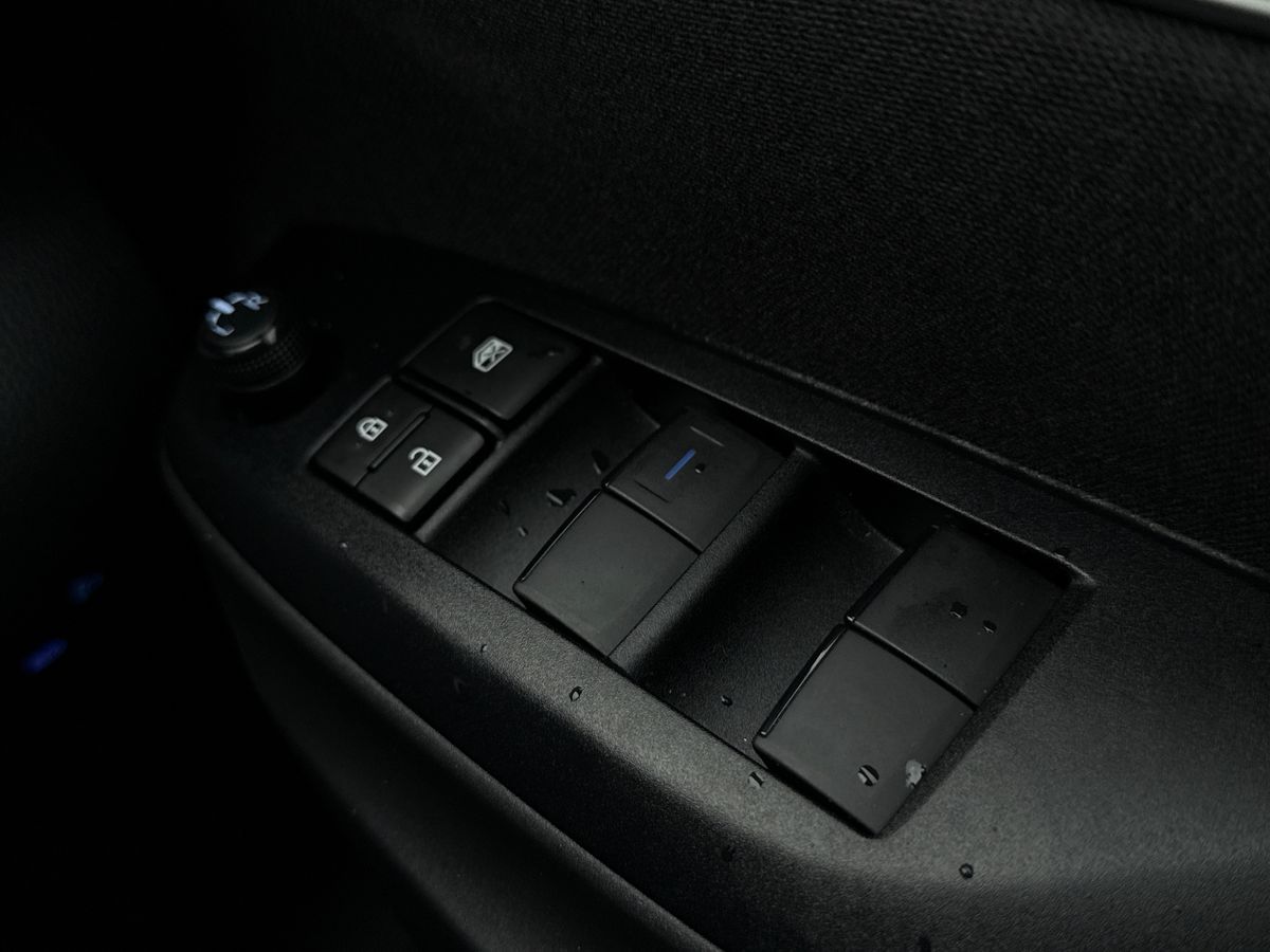 Used Toyota Yaris Cross 2023 for sale - 77877442: Photo 18