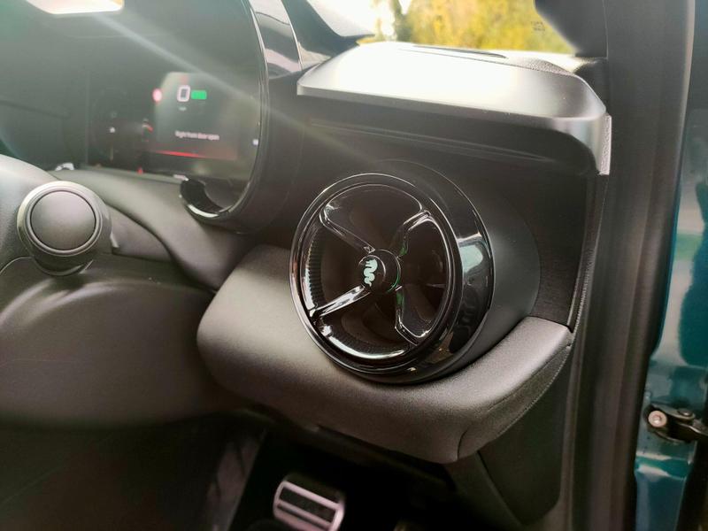 Used Alfa Romeo Junior 2024 for sale - 76888199: Photo 29