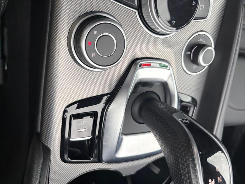 Used Alfa Romeo Giulia 2023 for sale - 76888168: Photo 10