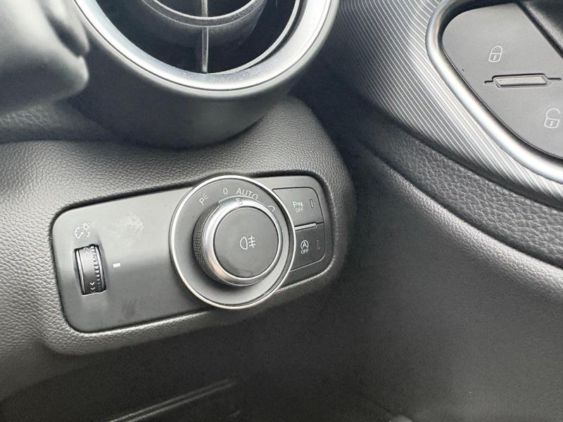 Used Alfa Romeo Giulia 2023 for sale - 76888168: Photo 15