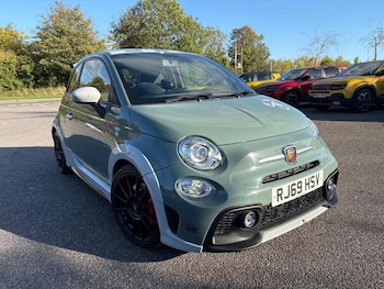 Used Abarth 695 2019 for sale - 76888043: Photo