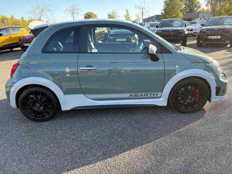 Used Abarth 695 2019 for sale - 76888043: Photo 8