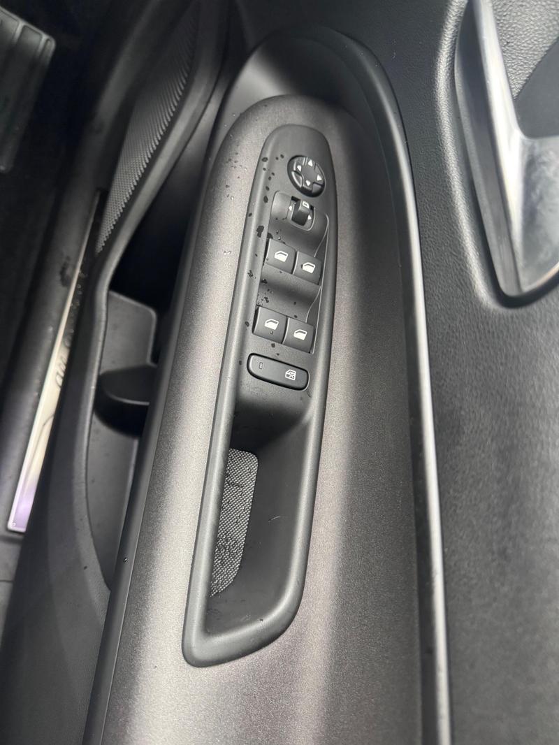 Used Alfa Romeo Junior 2025 for sale - 76888187: Photo 34