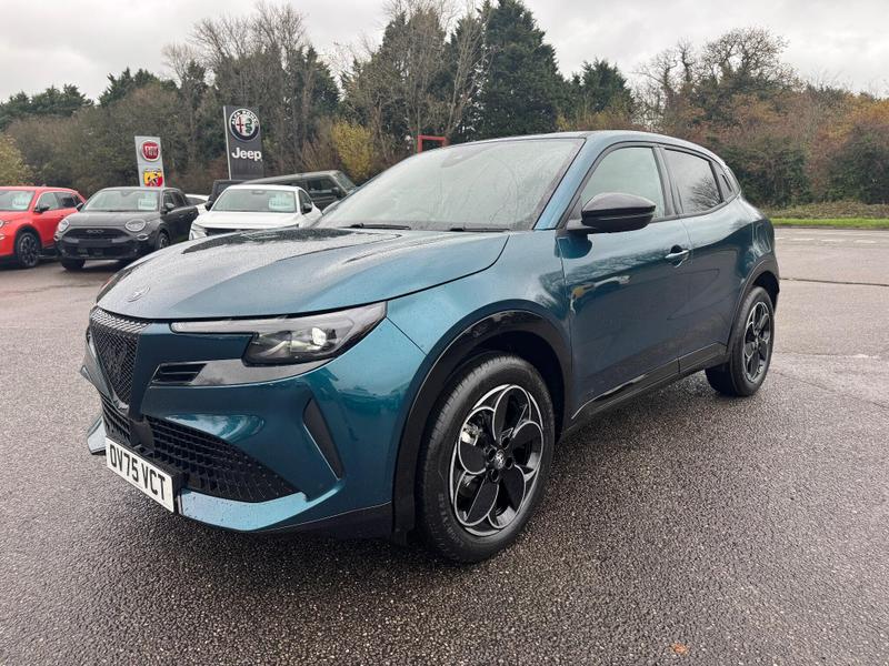 Used Alfa Romeo Junior 2025 for sale - 76888187: Photo 8