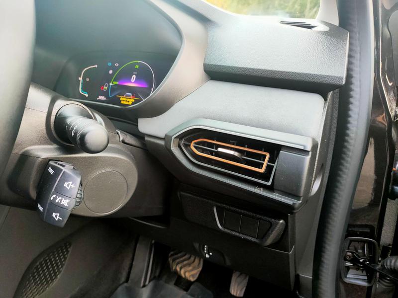 Used Dacia Jogger 2023 for sale - 76888227: Photo 30