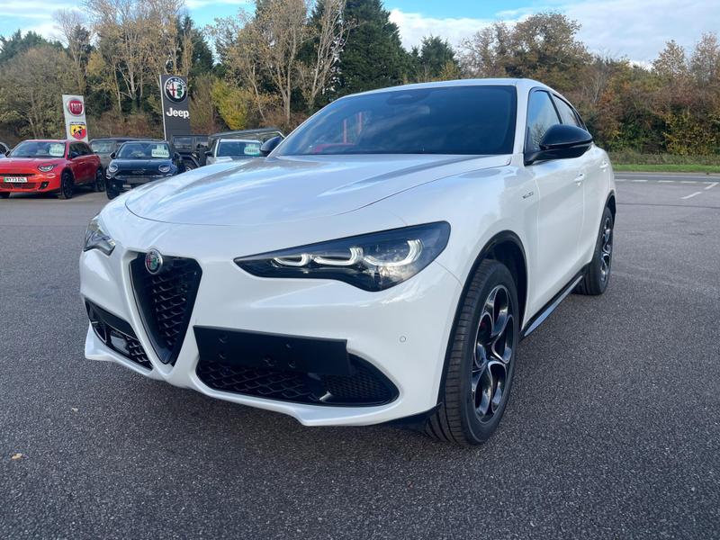 Used Alfa Romeo Stelvio 2025 for sale - 76888050: Photo 3