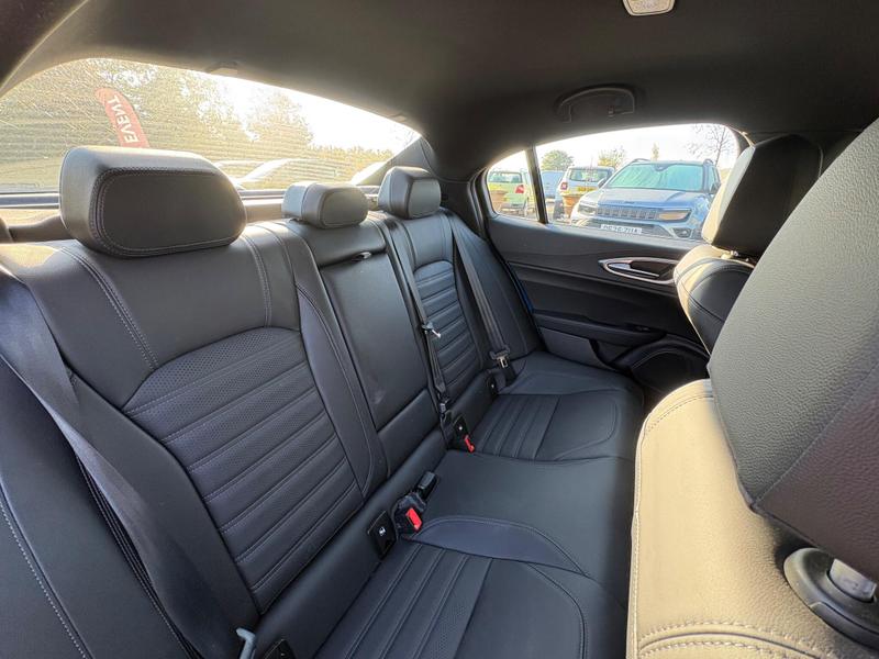 Used Alfa Romeo Giulia 2023 for sale - 76888073: Photo 12