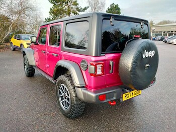 Used Jeep Wrangler 2024 for sale - 76933584: Photo