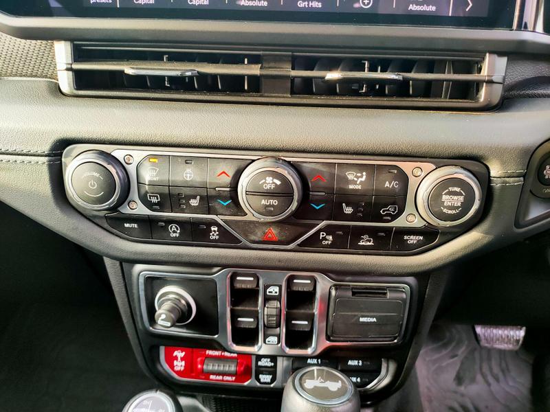 Used Jeep Wrangler 2024 for sale - 76933584: Photo 45