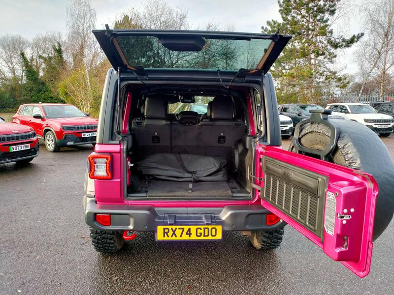 Used Jeep Wrangler 2024 for sale - 76933584: Photo 9