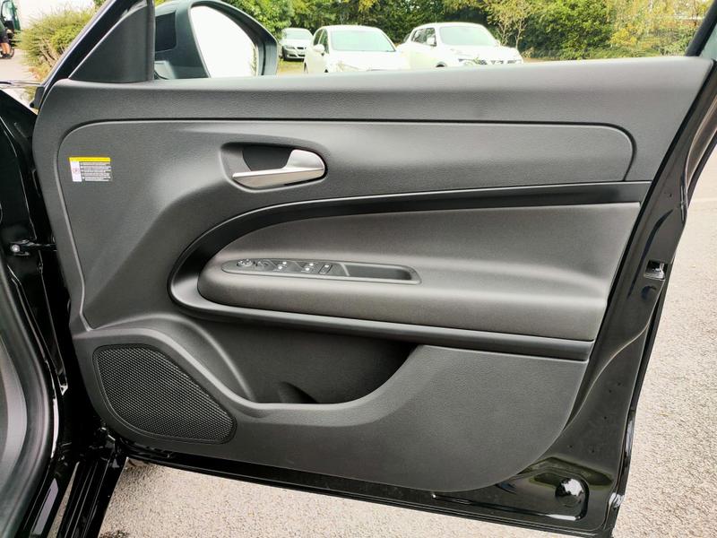 Used Alfa Romeo Junior 2025 for sale - 76888063: Photo 29