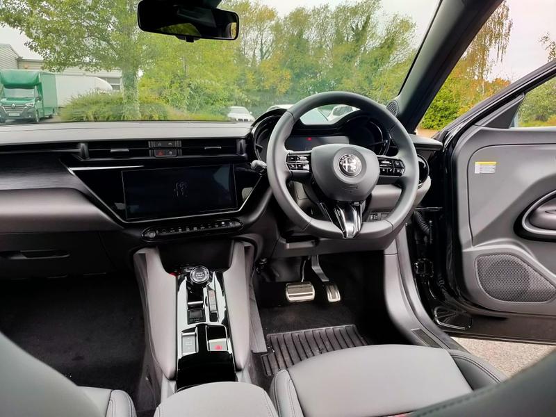 Used Alfa Romeo Junior 2025 for sale - 76888063: Photo 9