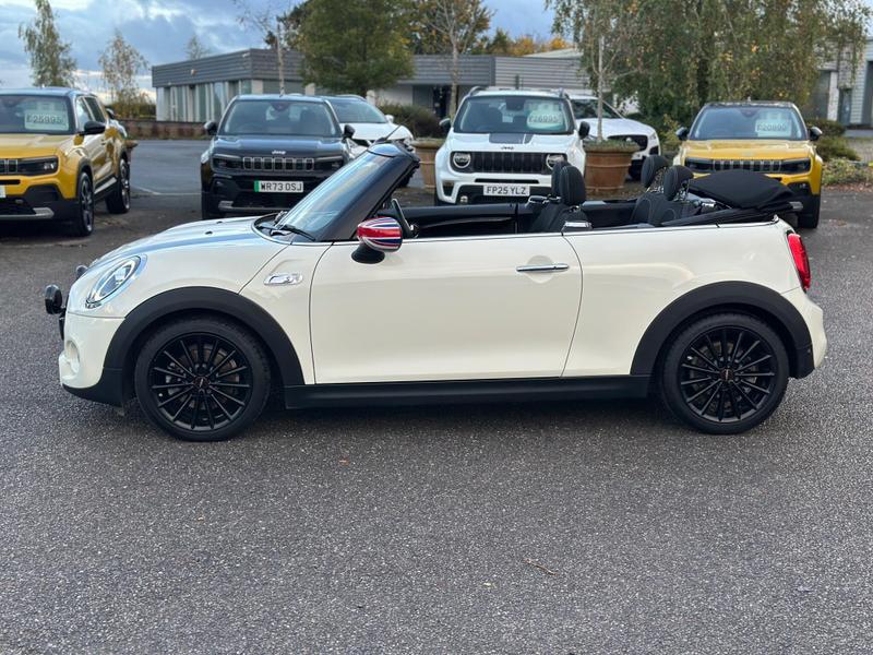 Used MINI Convertible 2020 for sale - 76888128: Photo 11