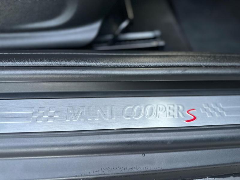 Used MINI Convertible 2020 for sale - 76888128: Photo 46