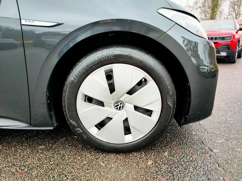 Used Volkswagen ID.3 2023 for sale - 76984787: Photo 9