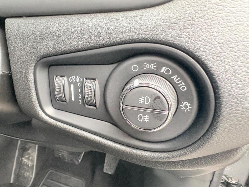 Used Jeep Renegade for sale - 77447328: Photo 18