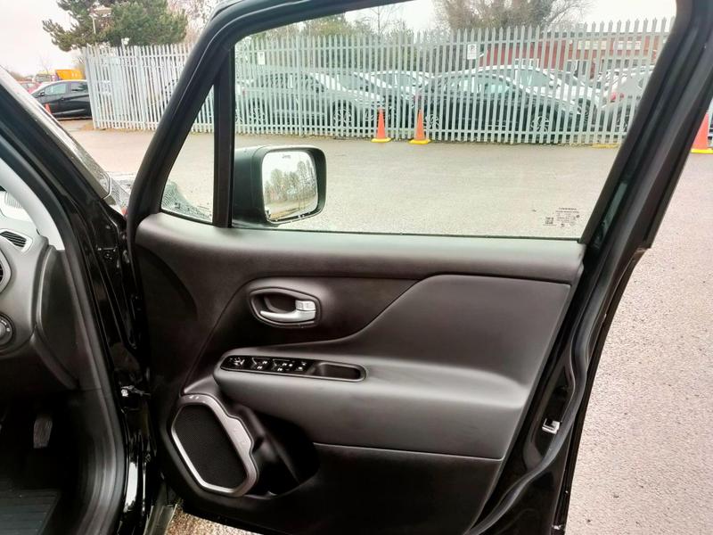 Used Jeep Renegade for sale - 77447638: Photo 30