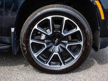 Used Chevrolet Tahoe undefined for sale - 78008462: Photo