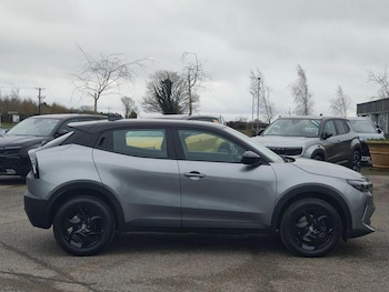 Used Alfa Romeo Junior 2025 for sale - 76882699: Photo