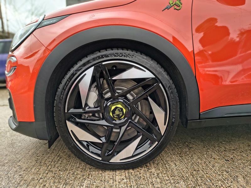 Used Abarth 600e 2025 for sale - 77493532: Photo 18