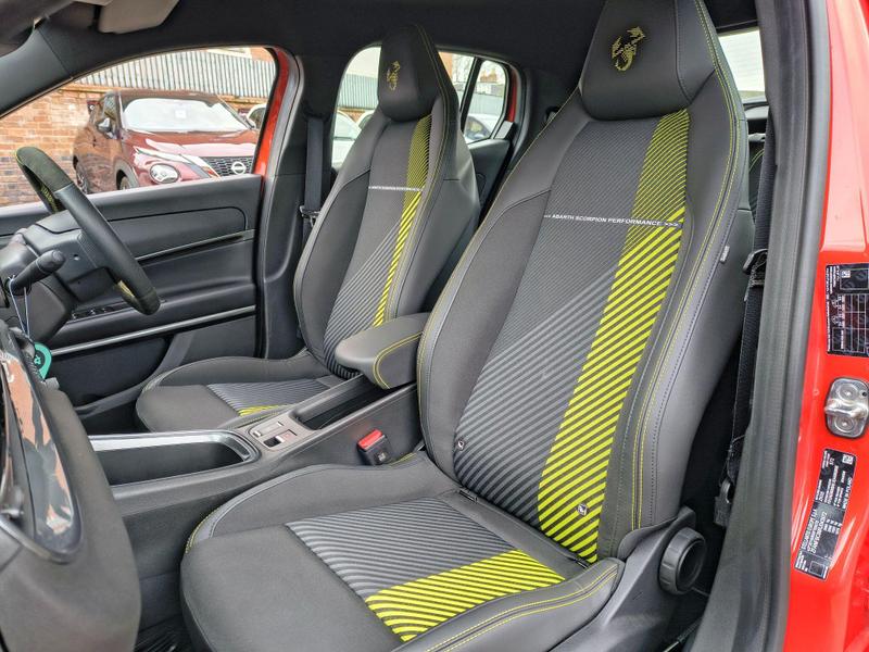 Used Abarth 600e 2025 for sale - 77493532: Photo 36