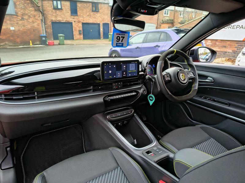 Used Abarth 600e 2025 for sale - 77493532: Photo 4