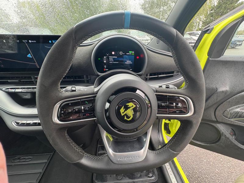 Used Abarth 500 2023 for sale - 76888071: Photo 32