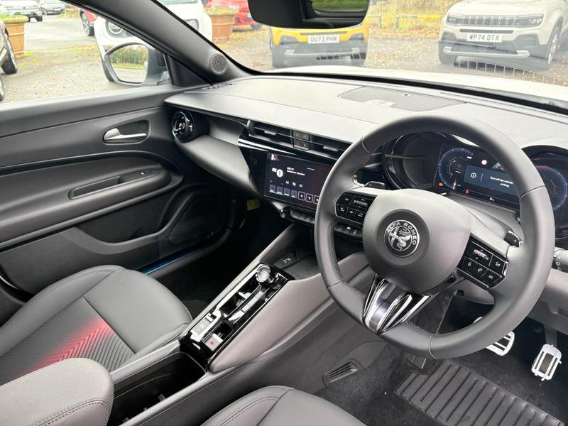 Used Alfa Romeo Junior 2025 for sale - 76888179: Photo 10