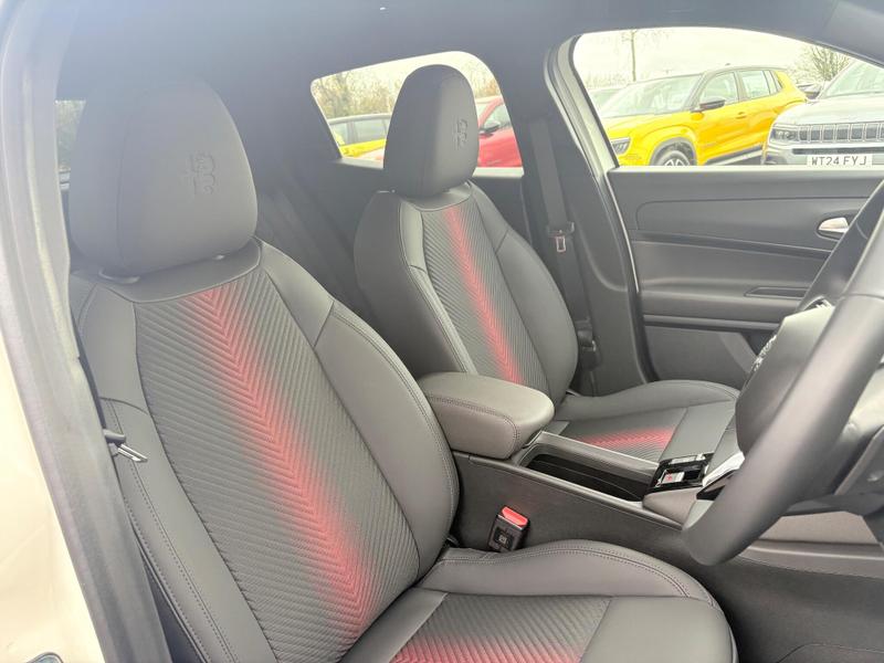 Used Alfa Romeo Junior 2025 for sale - 76888179: Photo 12