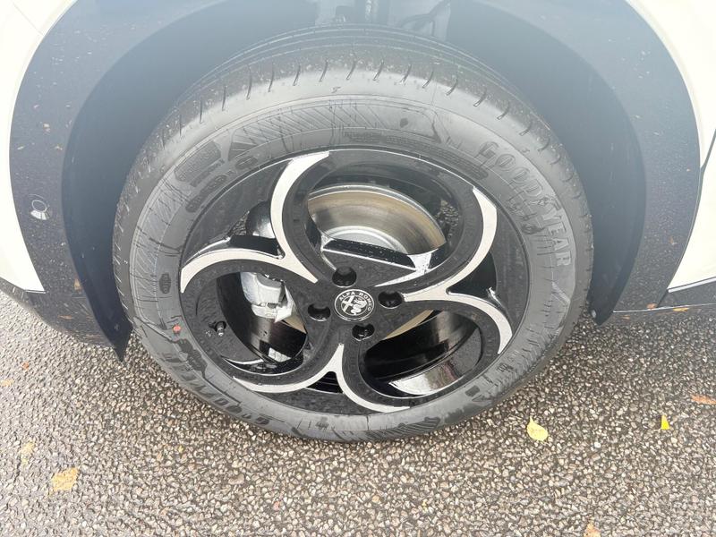 Used Alfa Romeo Junior 2025 for sale - 76888179: Photo 25