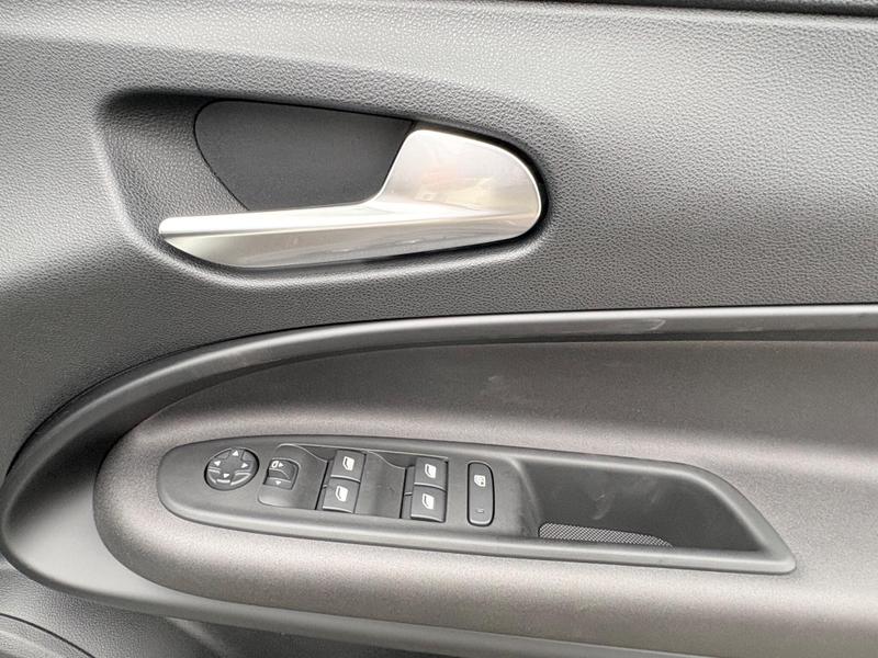 Used Alfa Romeo Junior 2025 for sale - 76888179: Photo 43