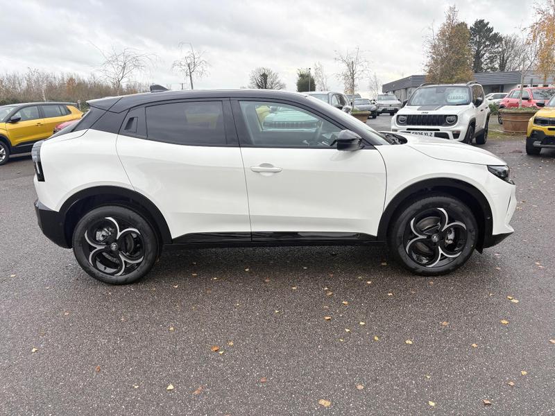 Used Alfa Romeo Junior 2025 for sale - 76888179: Photo 8