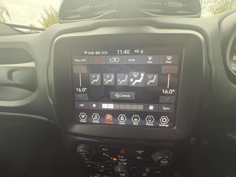 Used Jeep Renegade 2023 for sale - 76888075: Photo 21