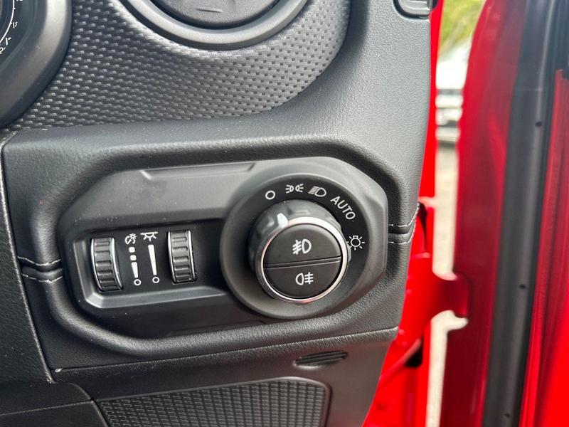 Used Jeep Wrangler 2024 for sale - 76888064: Photo 22