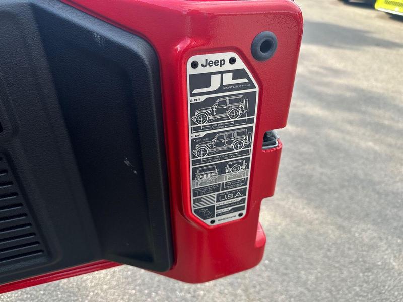 Used Jeep Wrangler 2024 for sale - 76888064: Photo 30