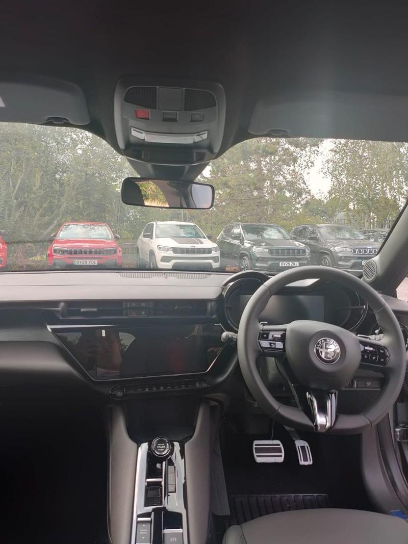 Used Alfa Romeo Junior 2025 for sale - 76888205: Photo 12