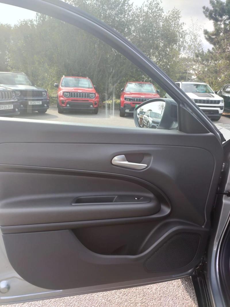 Used Alfa Romeo Junior 2025 for sale - 76888205: Photo 25