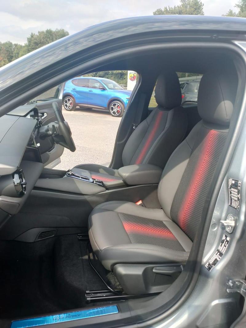 Used Alfa Romeo Junior 2025 for sale - 76888205: Photo 37