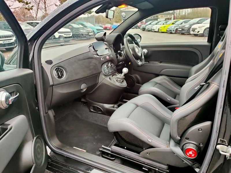 Used Abarth 695 2024 for sale - 76933582: Photo 17