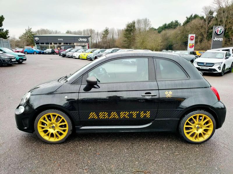 Used Abarth 695 2024 for sale - 76933582: Photo 4