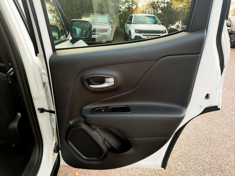 Used Jeep Renegade 2025 for sale - 76888226: Photo 30