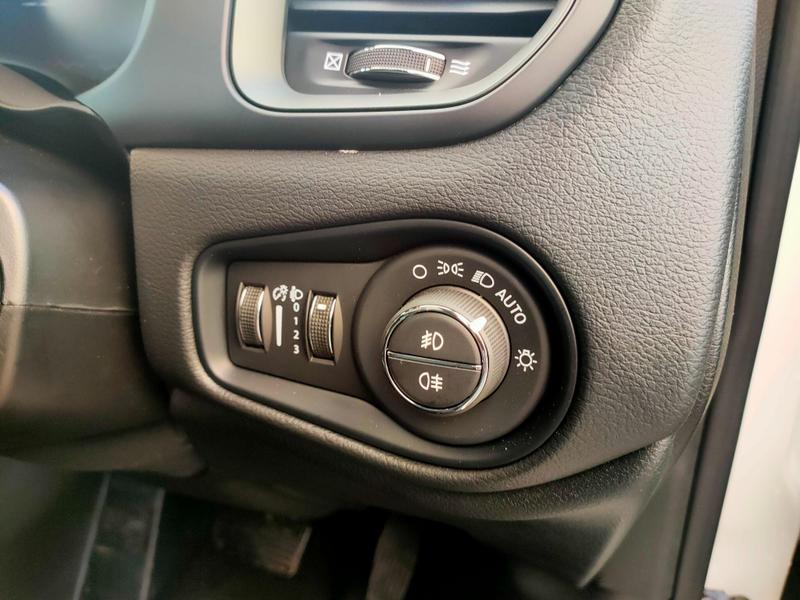 Used Jeep Renegade 2025 for sale - 76888226: Photo 37